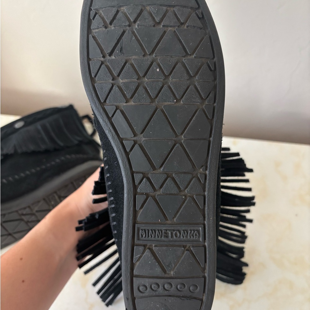 Minnetonka Back Zip Western Bootie, size 8.5 - Picture 6 of 7